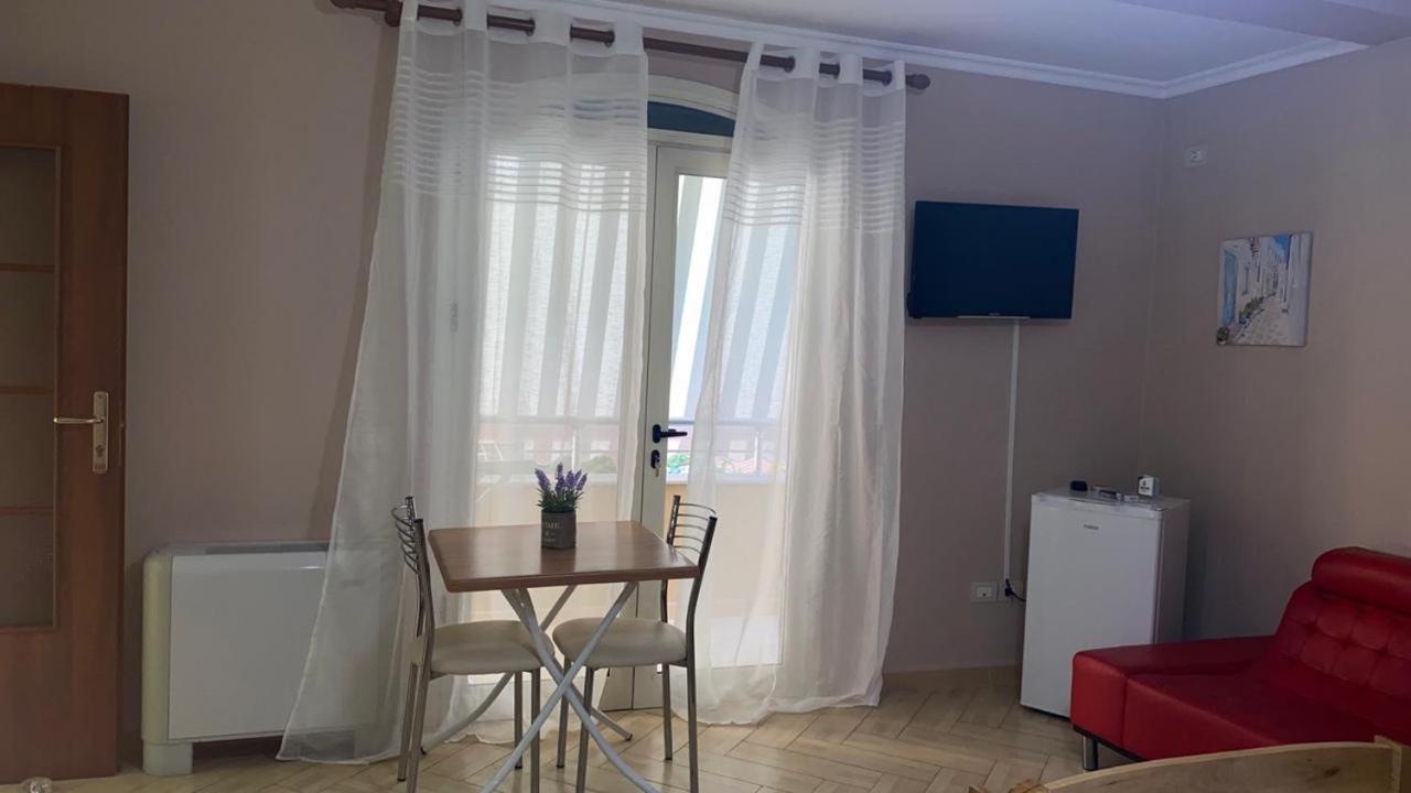 Hotel Durres Vila 53 Exterior photo